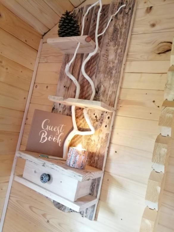 Le Studio Du Pressoir Gisay Экстерьер фото